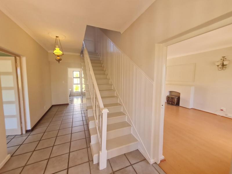 3 Bedroom Property for Sale in Roundhay Western Cape